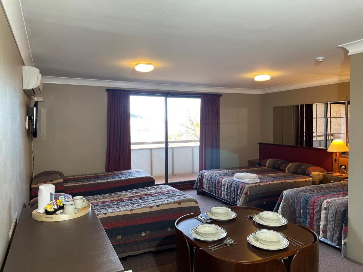 Southern Cross Motor Inn Berridale Exteriér fotografie
